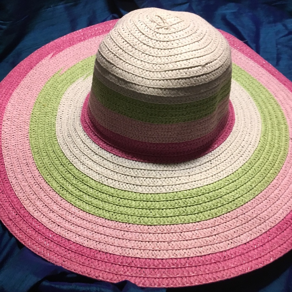 PINK RAINBOW STRAW HAT